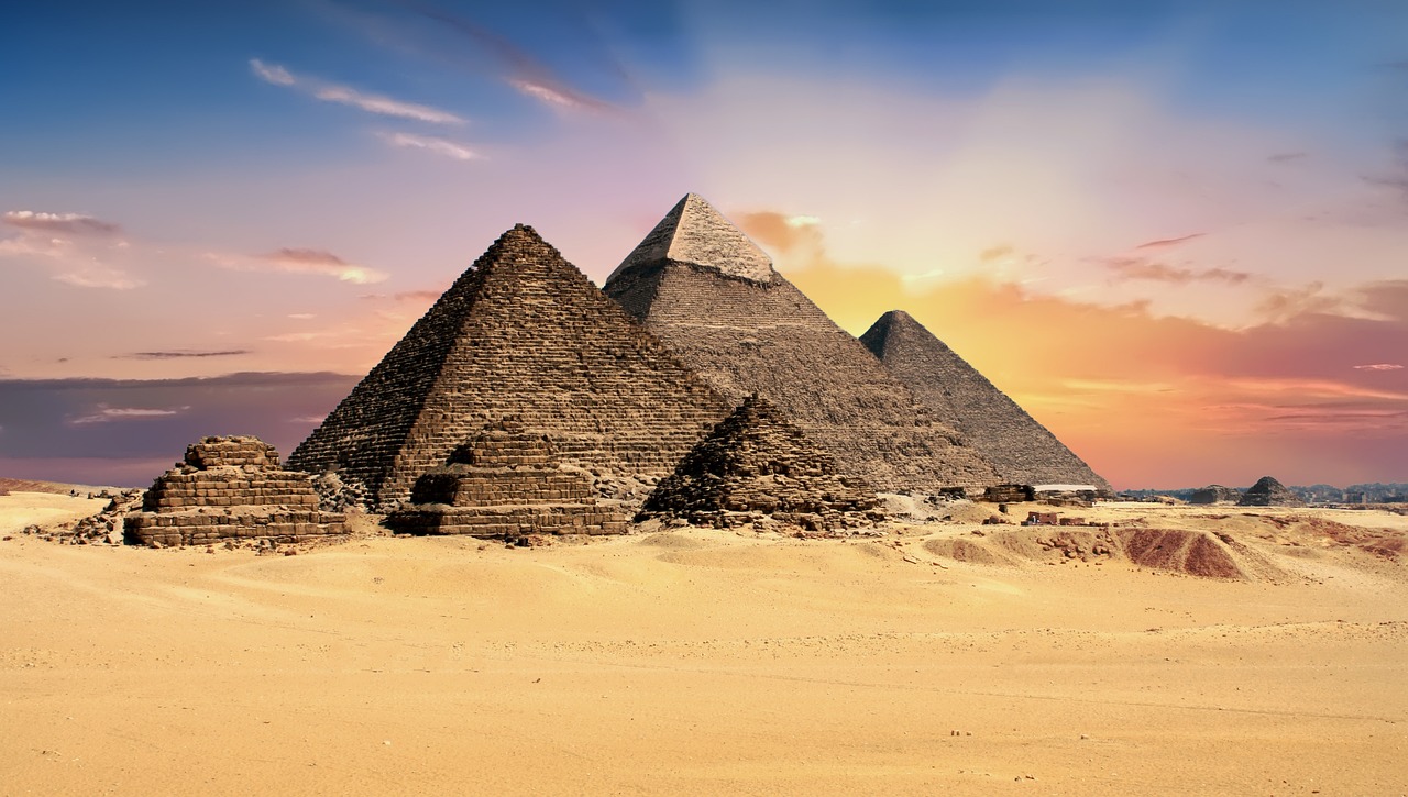 Piramida Mesir Keajaiban Arkeologi yang Abadi